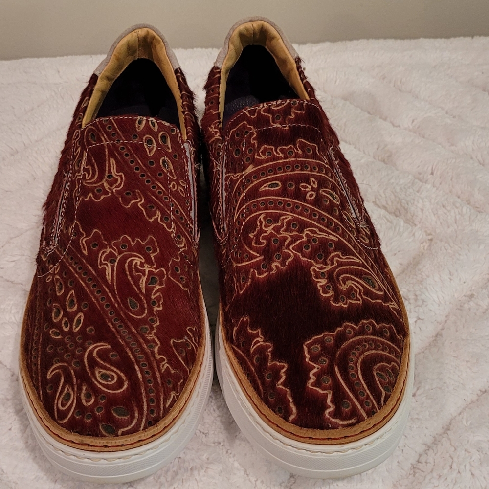 New Robert Graham Men’s leather Sneakers